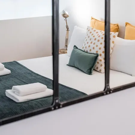 Guestready - Ladder Mezz * Porto