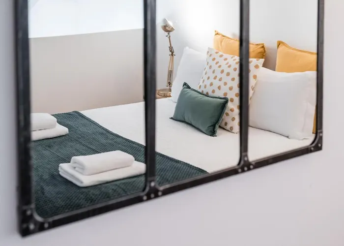 Guestready - Ladder Mezz * Porto