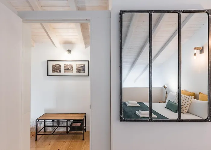 Guestready - Ladder Mezz * Porto